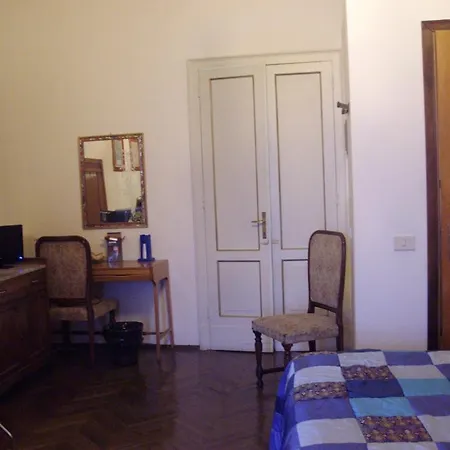 阿尔伯格安娜酒店 2*